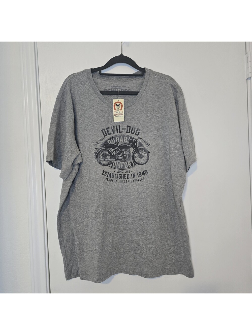 Devil Dog Dungarees DD Patch Graphic T-Shirt Tee Heather Gray¹